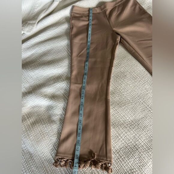 Naked Zebra Women’s Pink Cropped Rayon Spandex Pants Fringe Hem. Size Medium - Picture 9 of 10